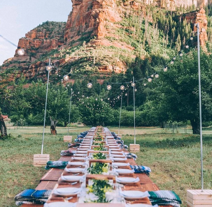 Sweeping Views, Shooting Stars, and Bourbon Citrus Honey Cake: Introducing The Dreamiest Desert Dining Experience