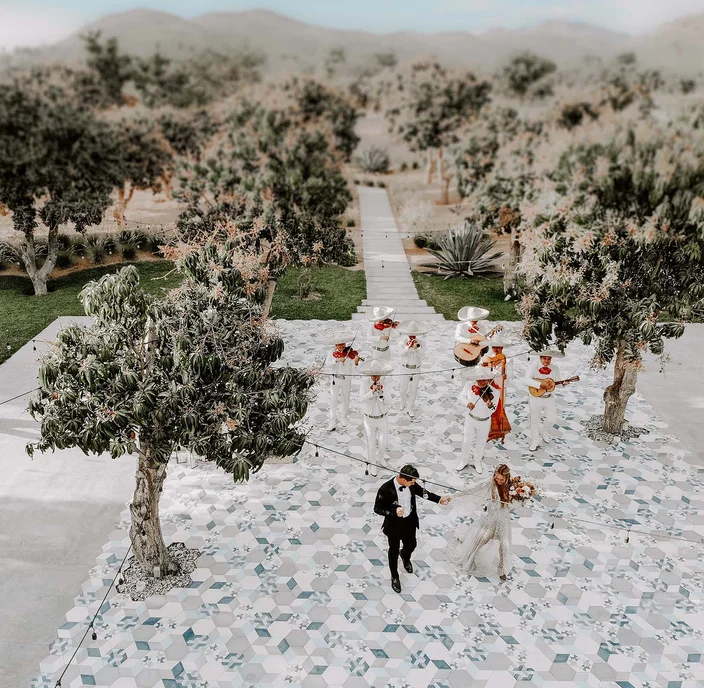 These Photos Are Proof That Dried Florals Are the Next Big Wedding Trend
