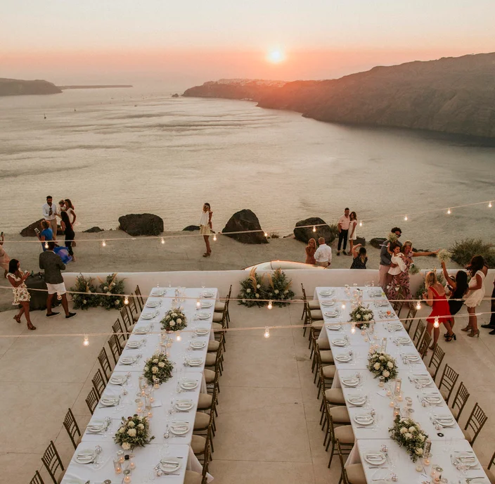 This Santorini Wedding Had the Most Amazing Oceanfront Reception
