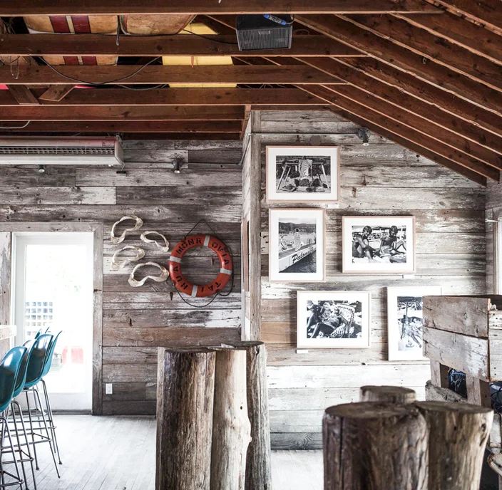 A Seaside Montauk Gathering With Buckets Of Oysters Everywhere!
