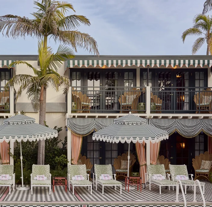 Martinis, Mokes and Mid-Century Modern: 16 Hotels for the Ultimate Vintage Girls’ Summer Vacation